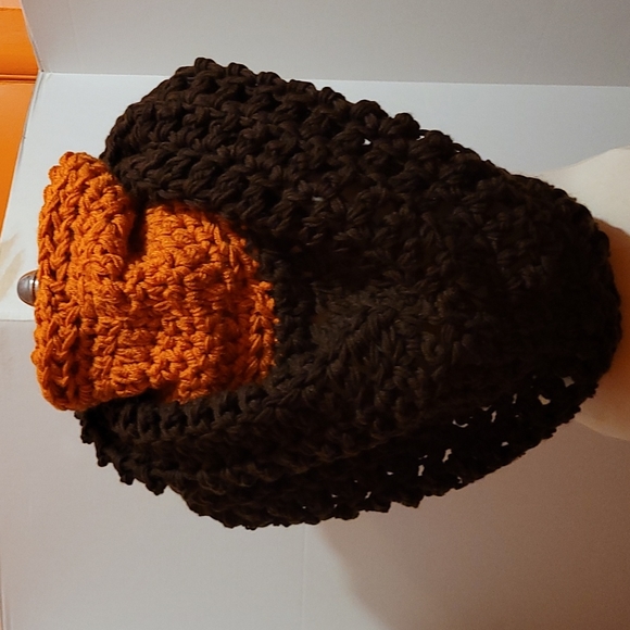 Shrug - Picture 5 of 6